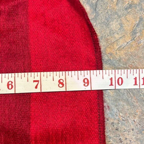 Alpaca Scarf Red Ombré - Picture 4 of 5